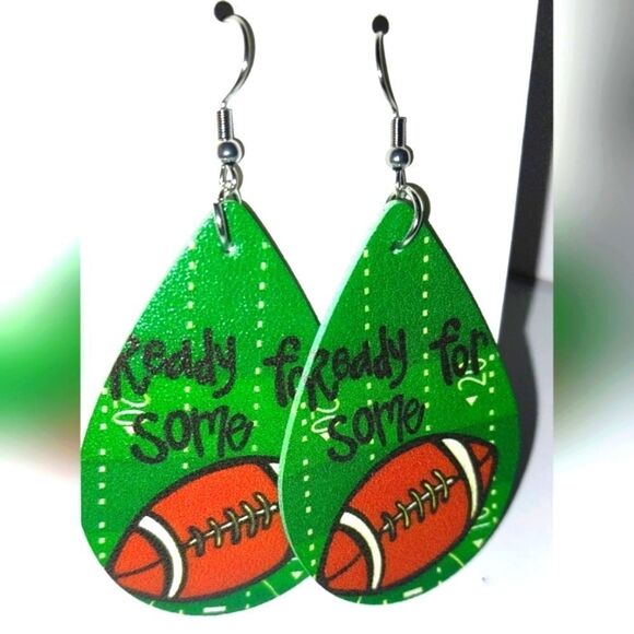 Super cute sports dangle earrings - Picture 1 of 5